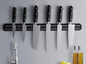 Magnetische ophangmagneet voor gereedschap, messen, keukengerei en andere metalen voorwerpen