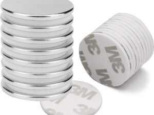 <main class="notranslate"> Zeer sterke magneet hoogste graad N52, met plakgedeelte, 20x5 mm. Geschikt voor badges, radiatoren, boten etc.